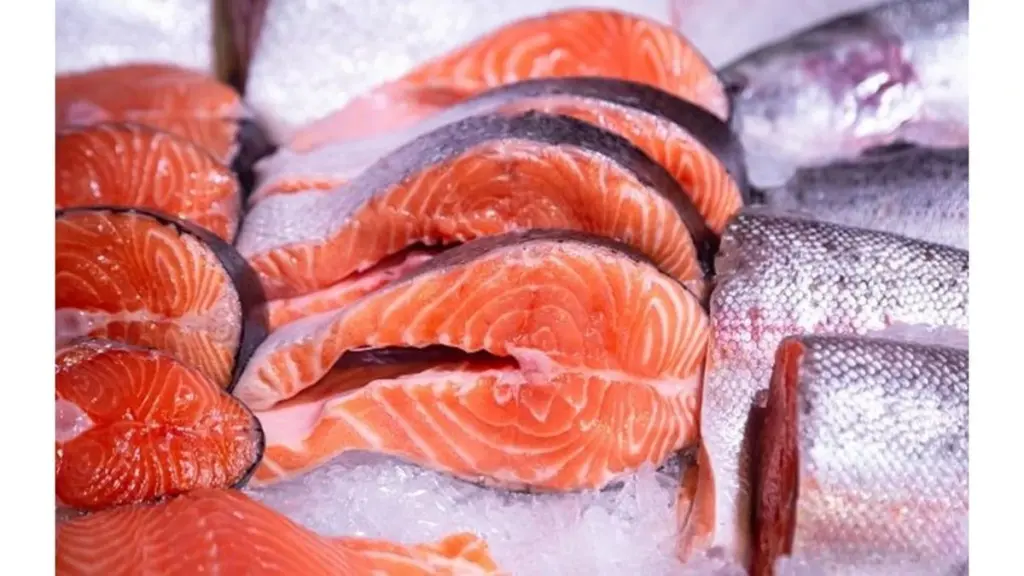 Snydt af farvet laks: Tjek disse 2 tegn på Astaxanthin i supermarkedet